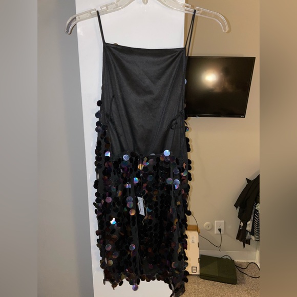 Motel rocks, high neck, backless sequin dress! - Picture 3 of 7